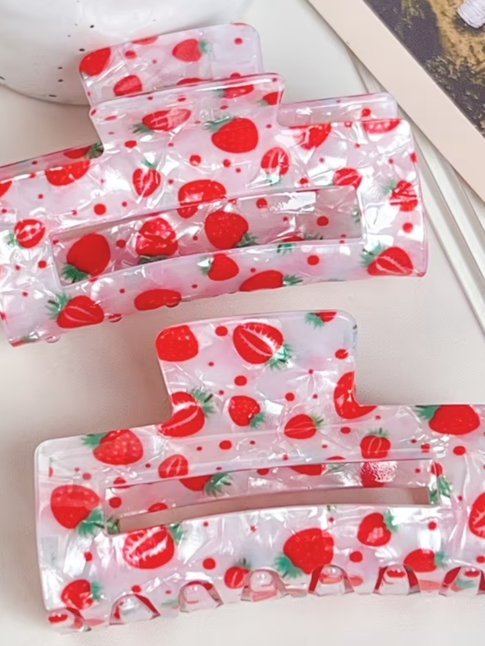 Strawberry Print Hair Claw Clip (2)